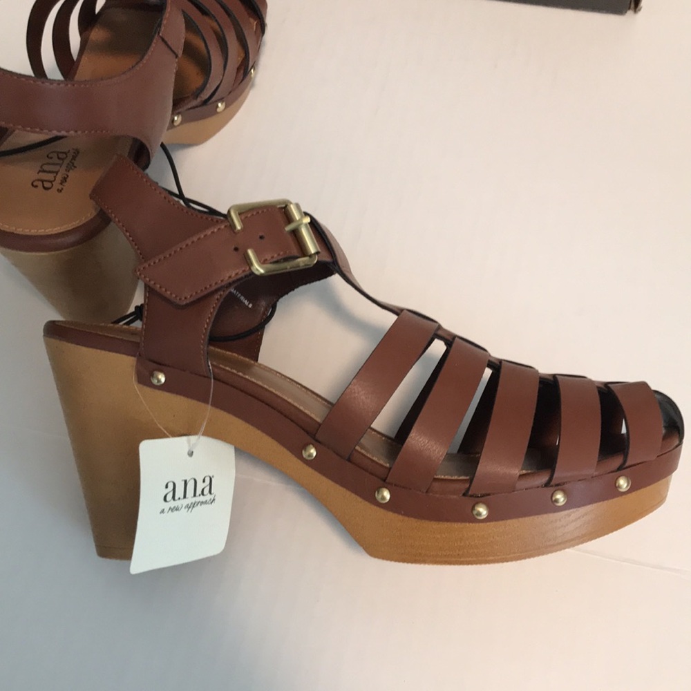 a.n.a Woman's 9.5 Jordan Fisherman Sandals Cognac Brown Studded Block Heel NEW - Picture 5 of 7